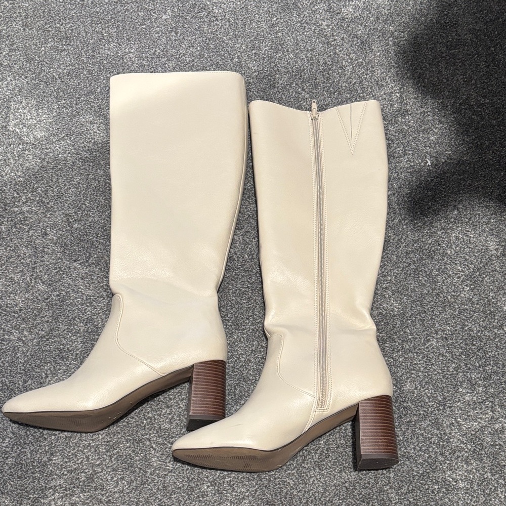 LOFT Cream Boots